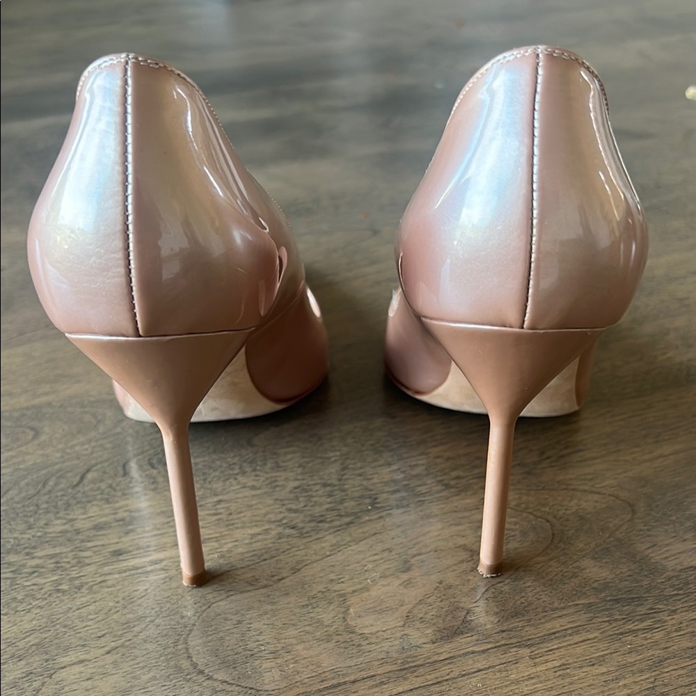 Manolo Blahnik Tan Stiletto Heels - Picture 4 of 8